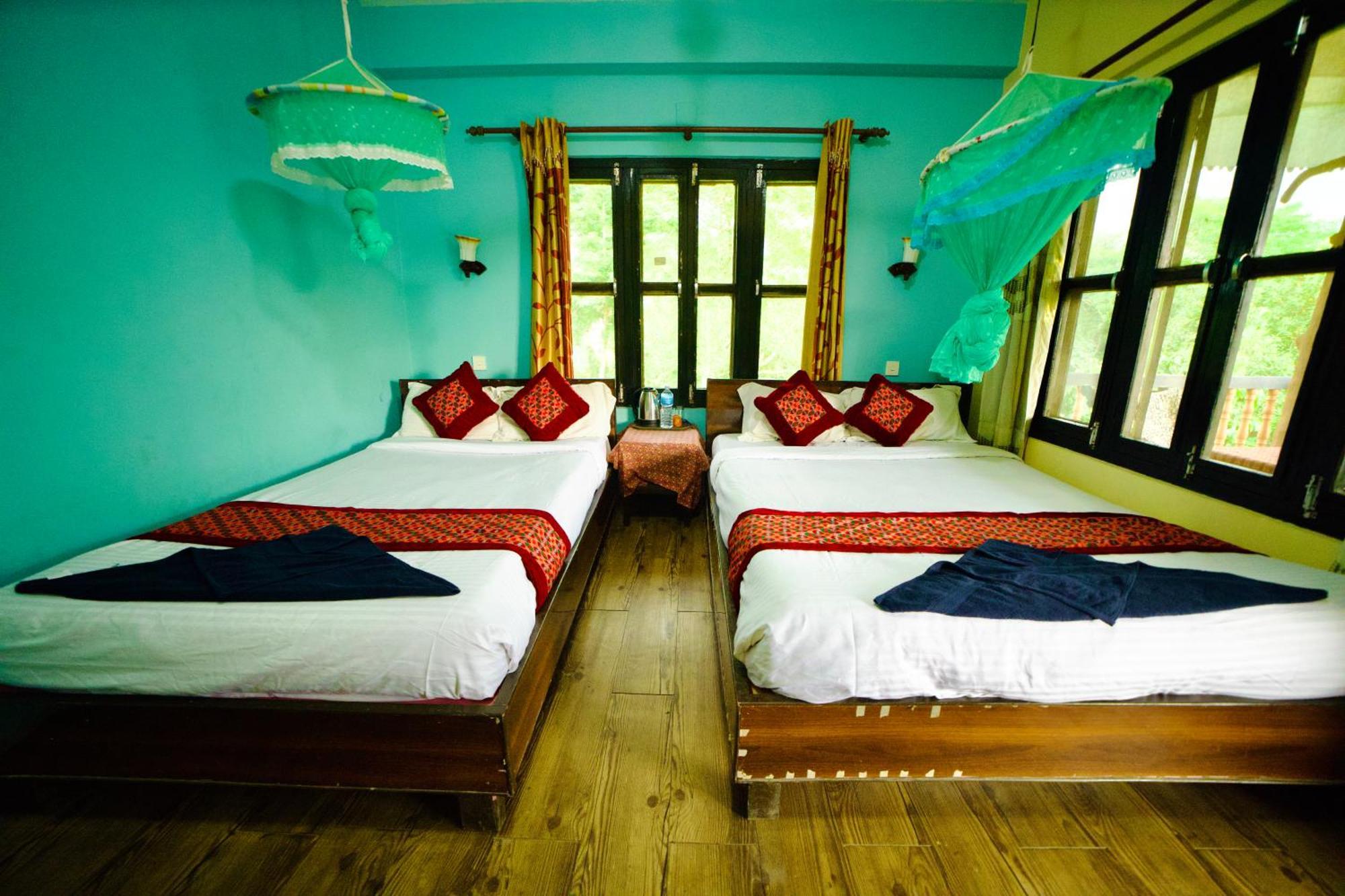 Chitwan Gaida Lodge - Animal Lovers & Birdwatchers Paradise Sauraha Exterior foto